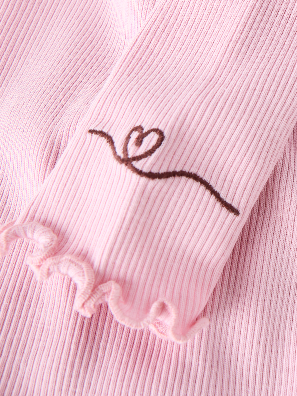 model_shot-front_full